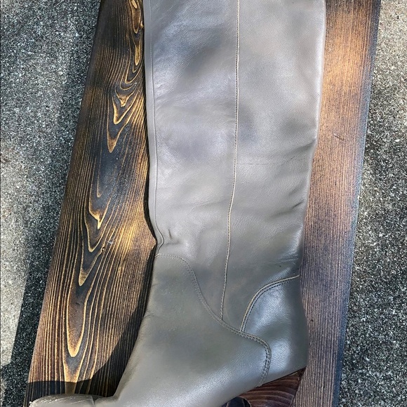 Thigh high leather boot - Picture 5 of 5